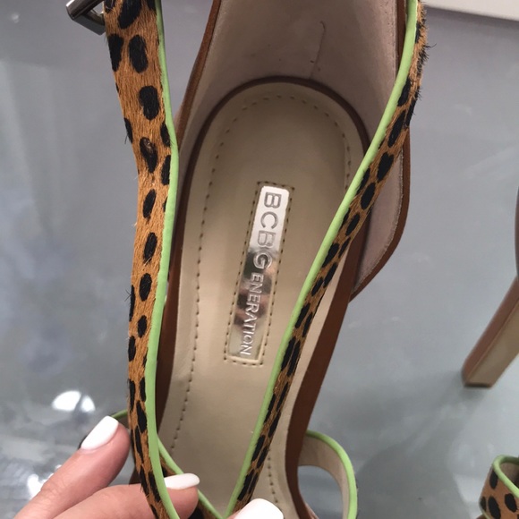 BCBG ENERATION HEELS - Picture 6 of 8